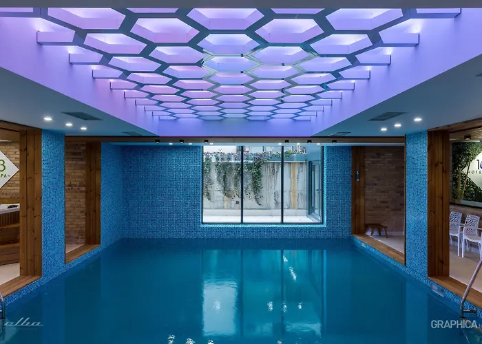 103 Degrees Hotel&spa