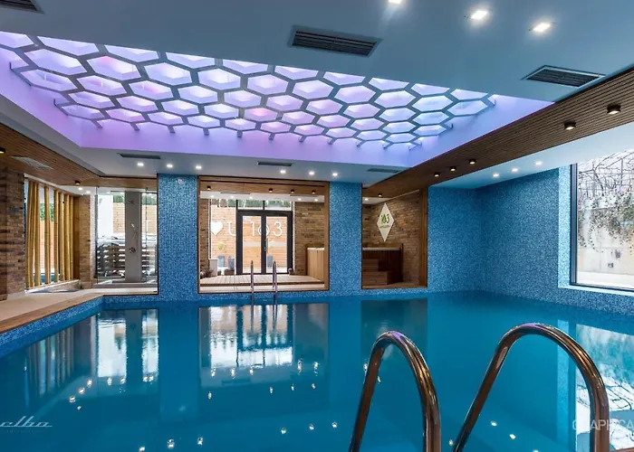 103 Degrees Hotel&spa Hotel